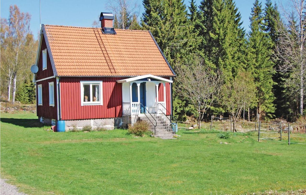 3 Bedroom Amazing Home In Lnsboda Falsehult Luaran gambar